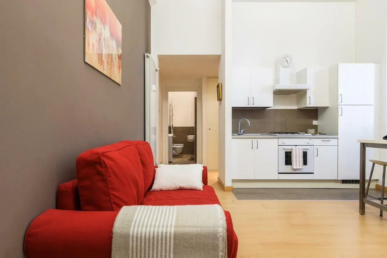 Altido 1-Bed Flat Near Formentano Park Lejlighed Milano